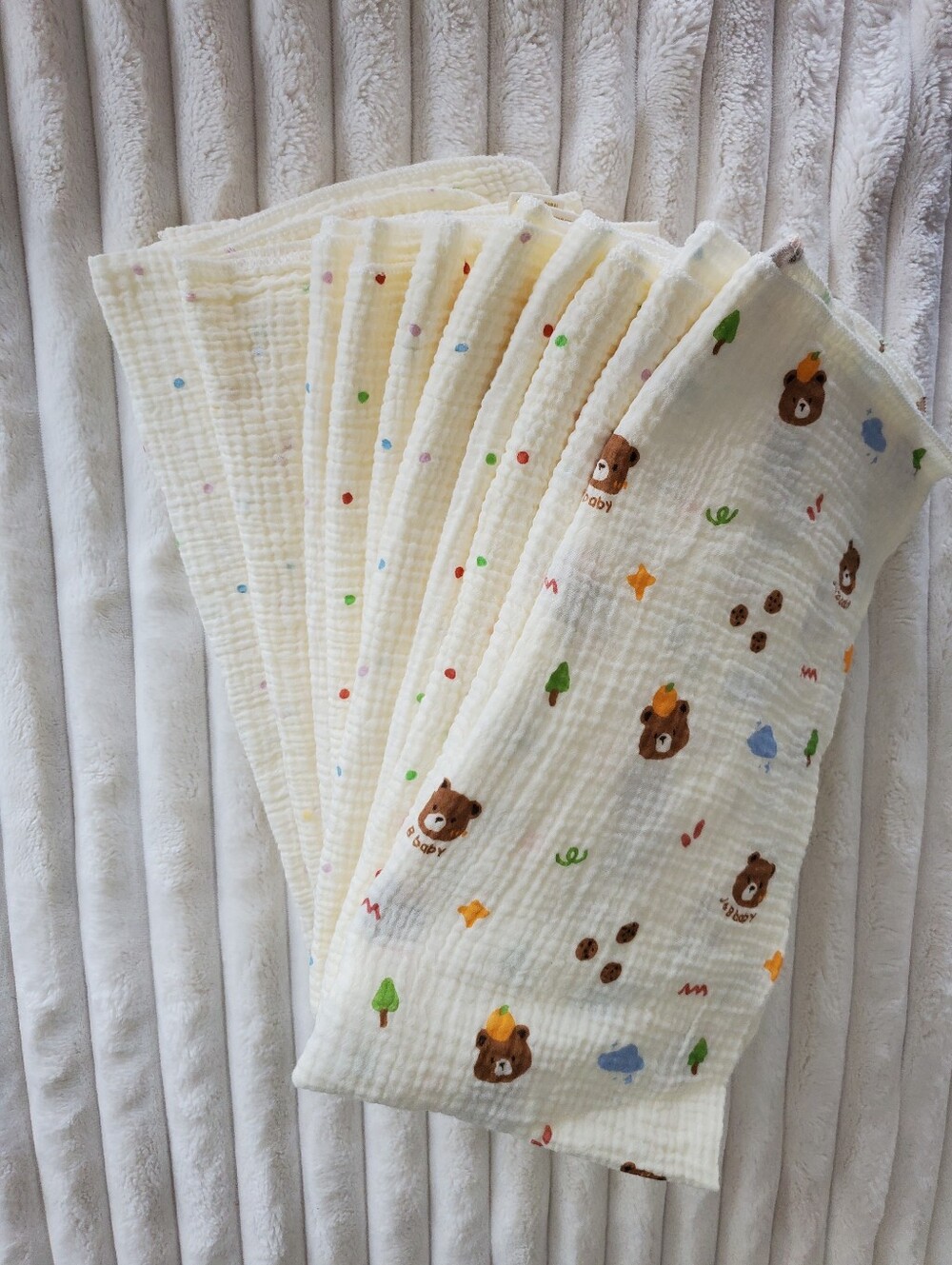 NEW 8 Baby Muslin Burp Cloths with Cute Bear Print